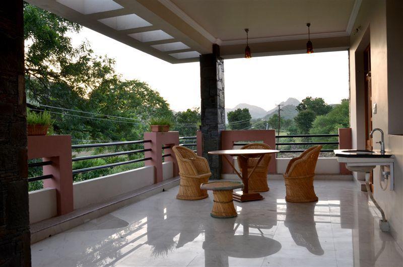 Bed and Breakfast The Royale Country Retreat à Udaipur Extérieur photo